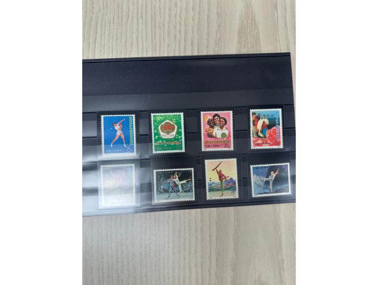 mostly complete, some with duplicates. Large quantity. Please view.